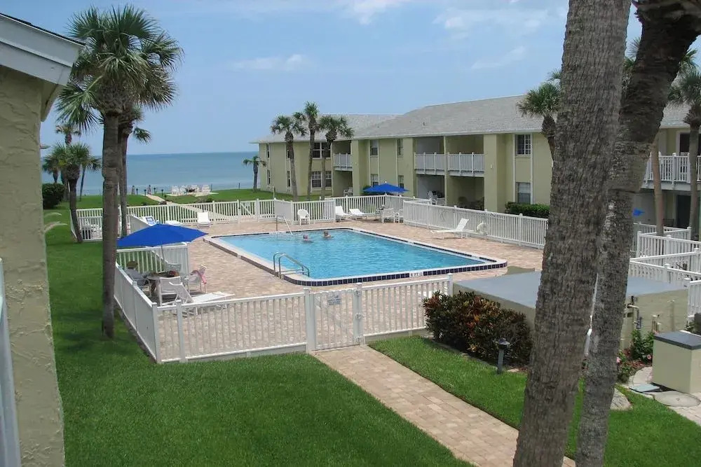 Colony Beach Club