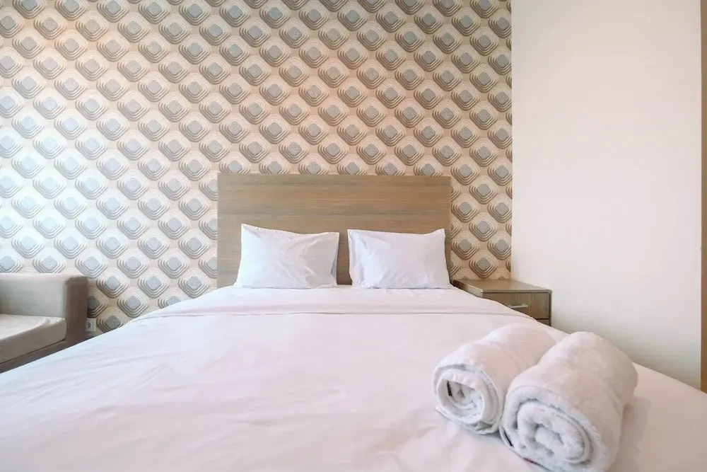 Modern and Posh Studio Apartment @ Grand Kamala Lagoon By Travelio