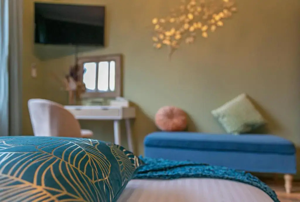 The Newport Lodge included 3h PRIVATE indoor welnes & use e-bikes