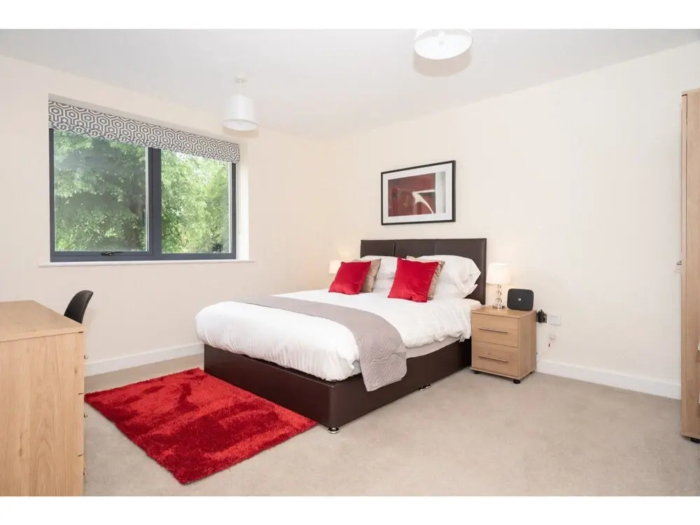 Luxury, Modern Apartment in York, Sleeps 4
