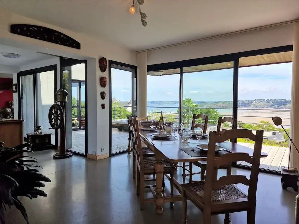 Architect Villa With Fantastic sea View, Locquirec
