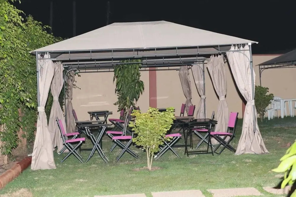 Parigha Hotel