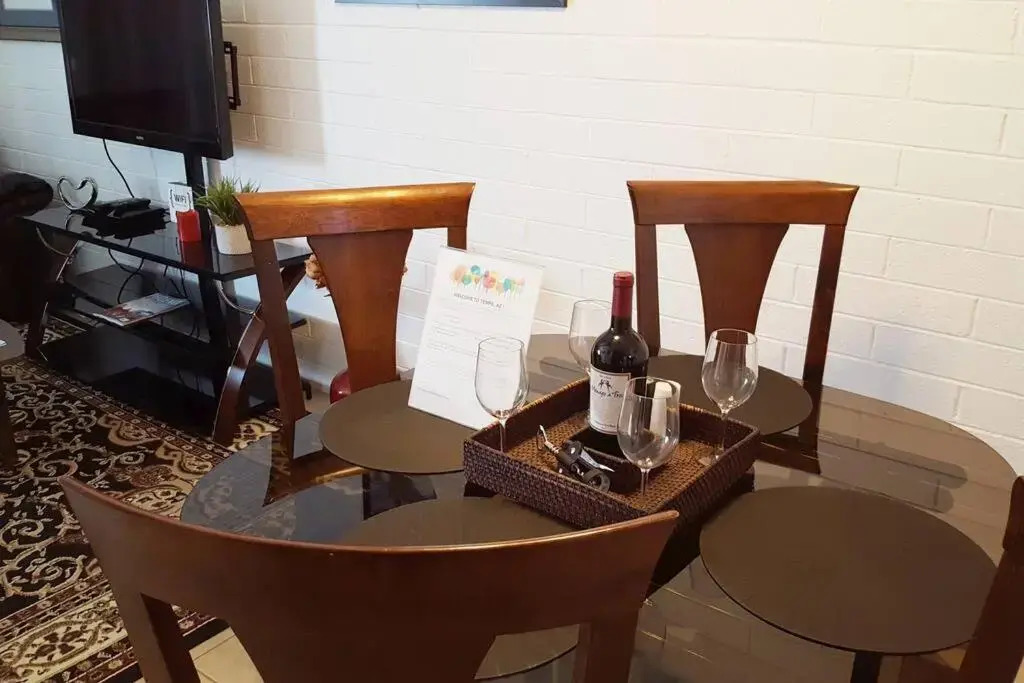 Tempe Hot location 2 Bed ASU Cozy Convenient