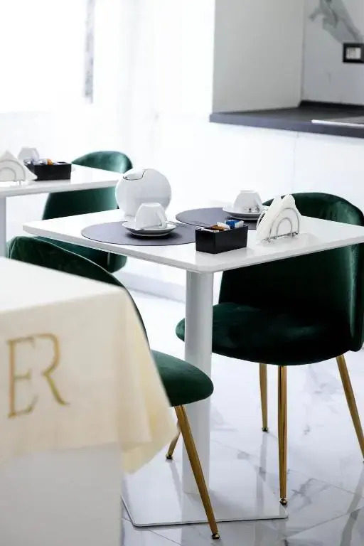 Élite Rooms