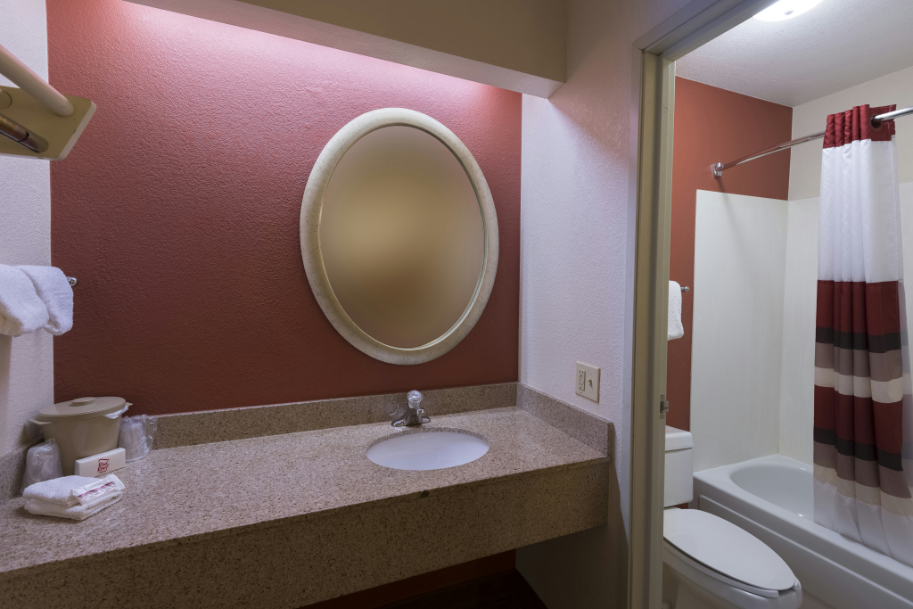Red Roof Inn St Clairsville - Wheeling West