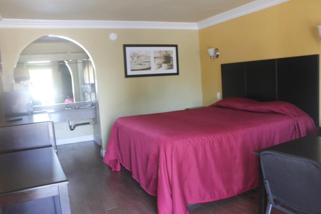 El Rancho Inn