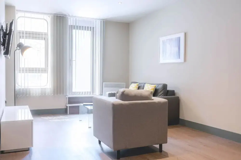 New Zealand House Apartments by Happy Days