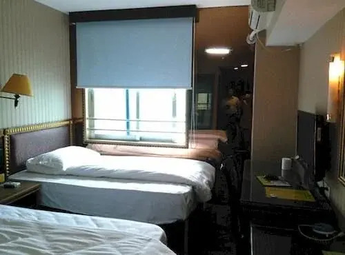 Small Xierdun Hotel