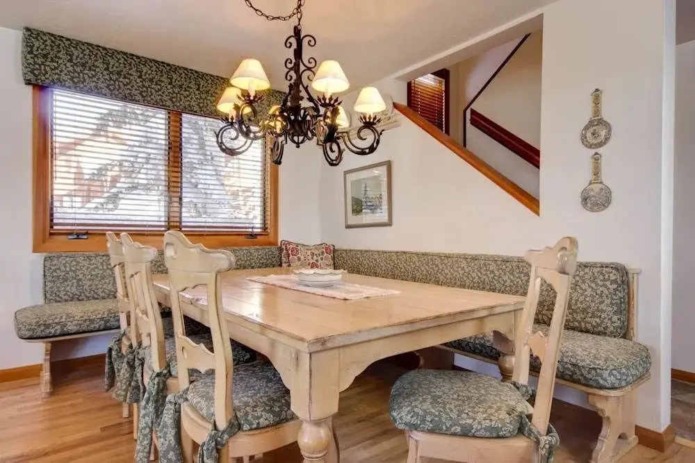 The Ridge Condominium by Alpine Ski Properties