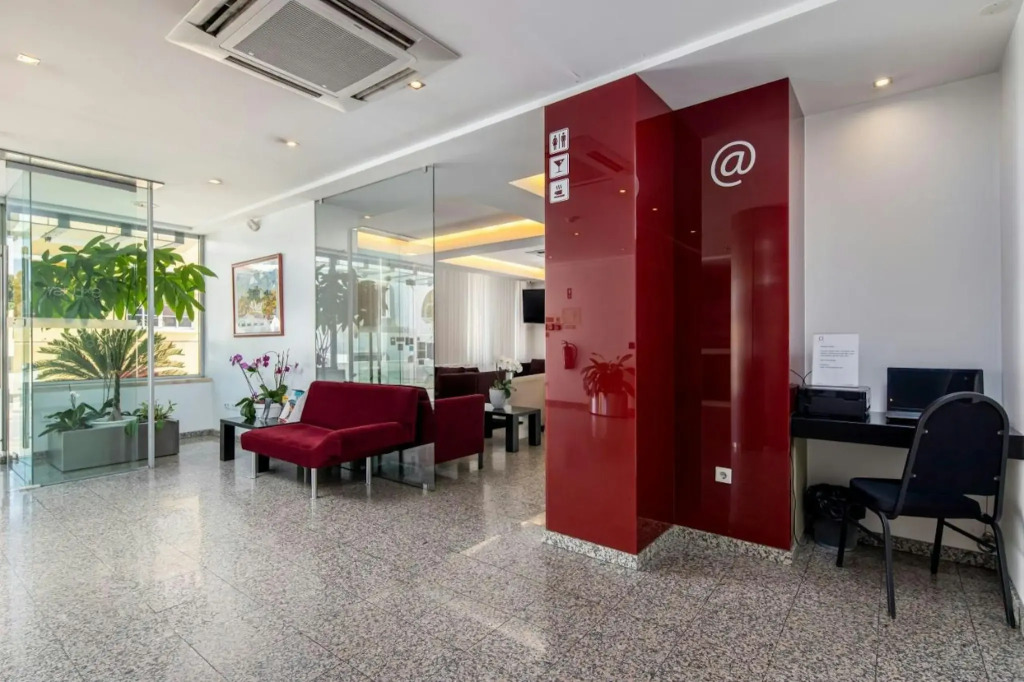 Отель Stay Hotel Leiria