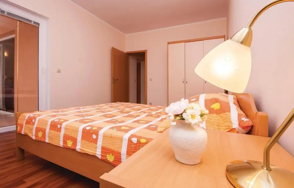 Amazing Home in Vodice With Wifi and 4 Bedrooms