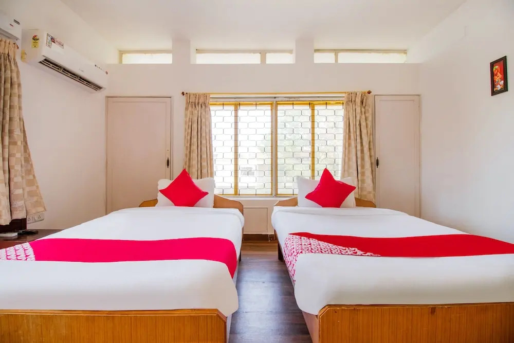 Space Ville by OYO Rooms