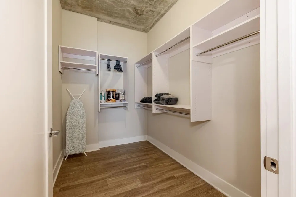 1br Furnished Apartment In Charlotte Near Uptown Area 1 Bedroom Apts by RedAwning