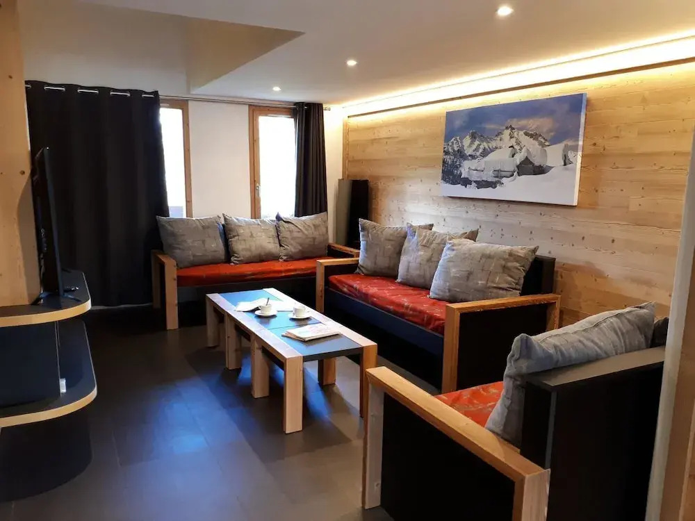 Residence LES Coches Apartment in a Family Resort on the Slopes Bac415