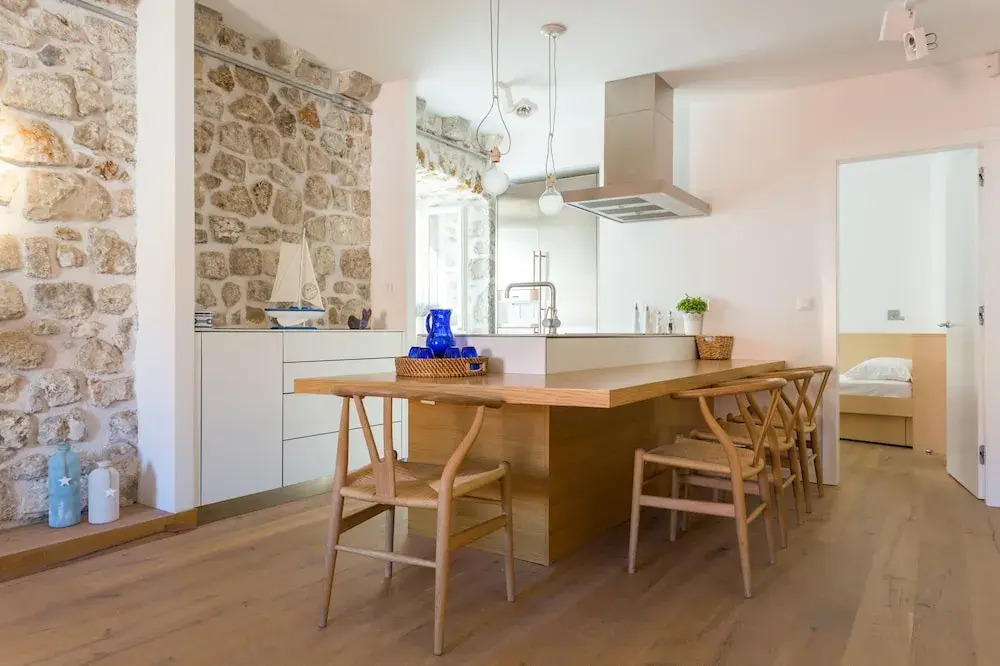 Hedera Estate, Hedera A6 - Breakfast Included