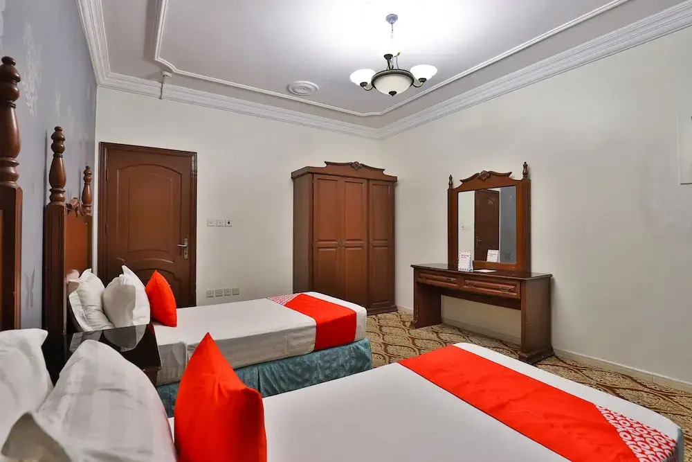 Oyo 128 Al Hamra Palace 1