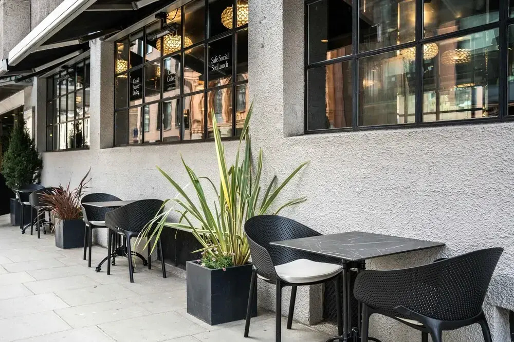 NEW Sleek & Modern Studio in the Heart of Chelsea
