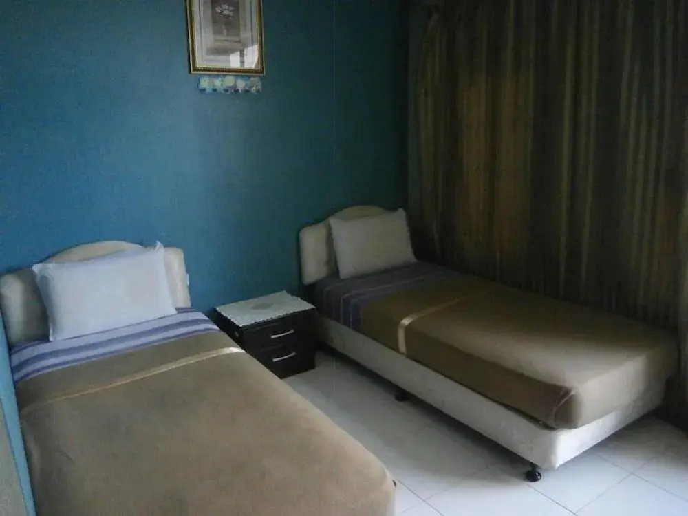 OYO 904 Avee Budget Inn