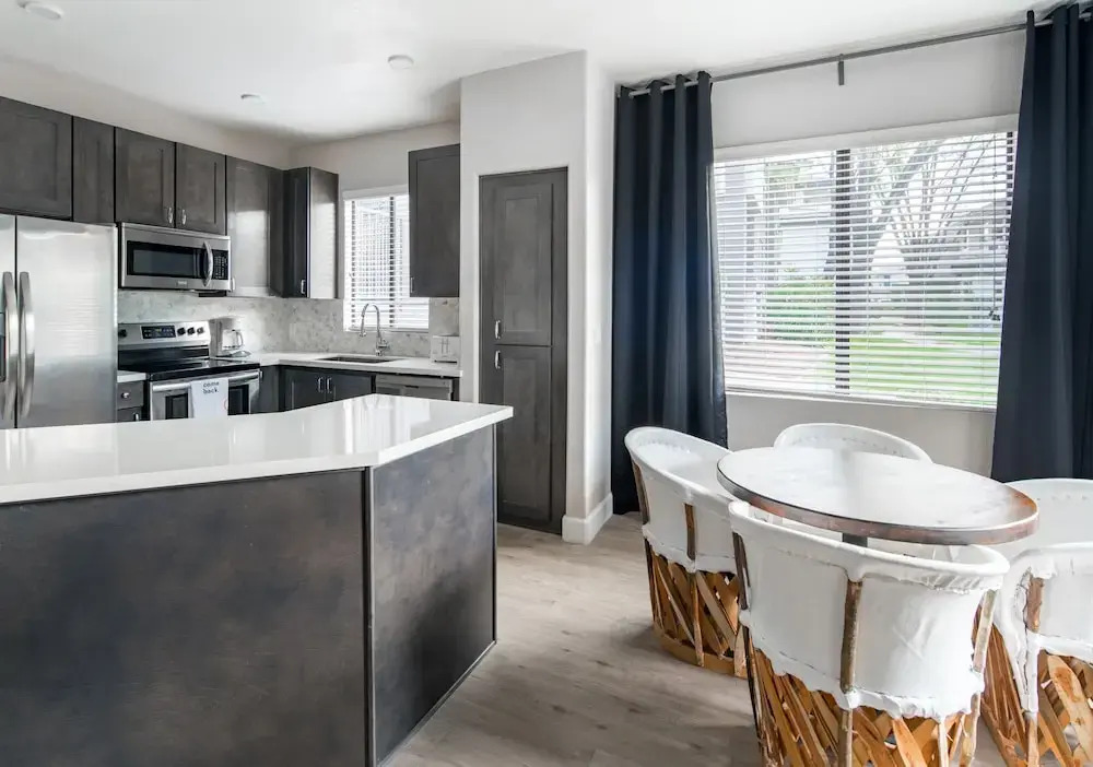 Luxury 2br Near Kierland Commons by Wanderjaunt