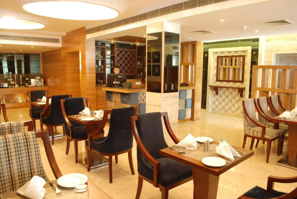 Glades Hotel