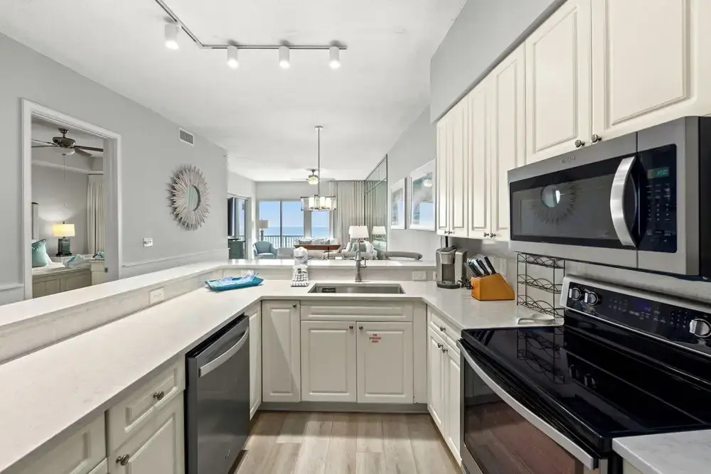 NEWLY RENOVATED! Breathtaking views! Fourth Floor! Pools! Grill! Beach Chairs