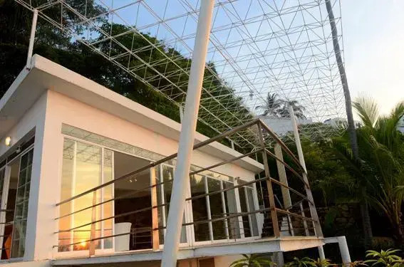 Casa De La Tierra