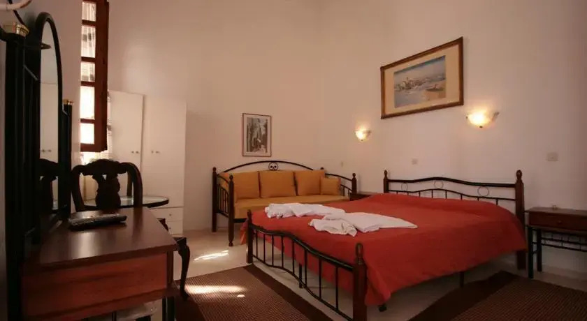 Studios Bourgos II