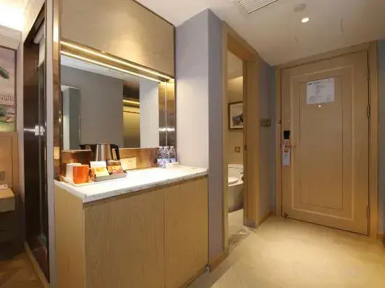 Vienna Hotel Nanyang  Dushan Avenue Wuyue Plaza