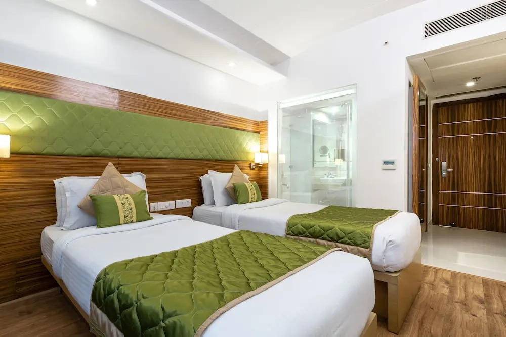 Emblem Hotel Sector 14 Gurgaon
