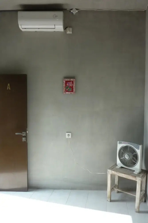 Surfers Dorm House