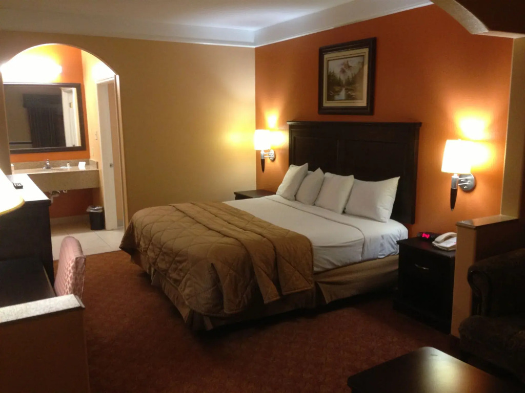 Scottish Inn and Suites Alvin