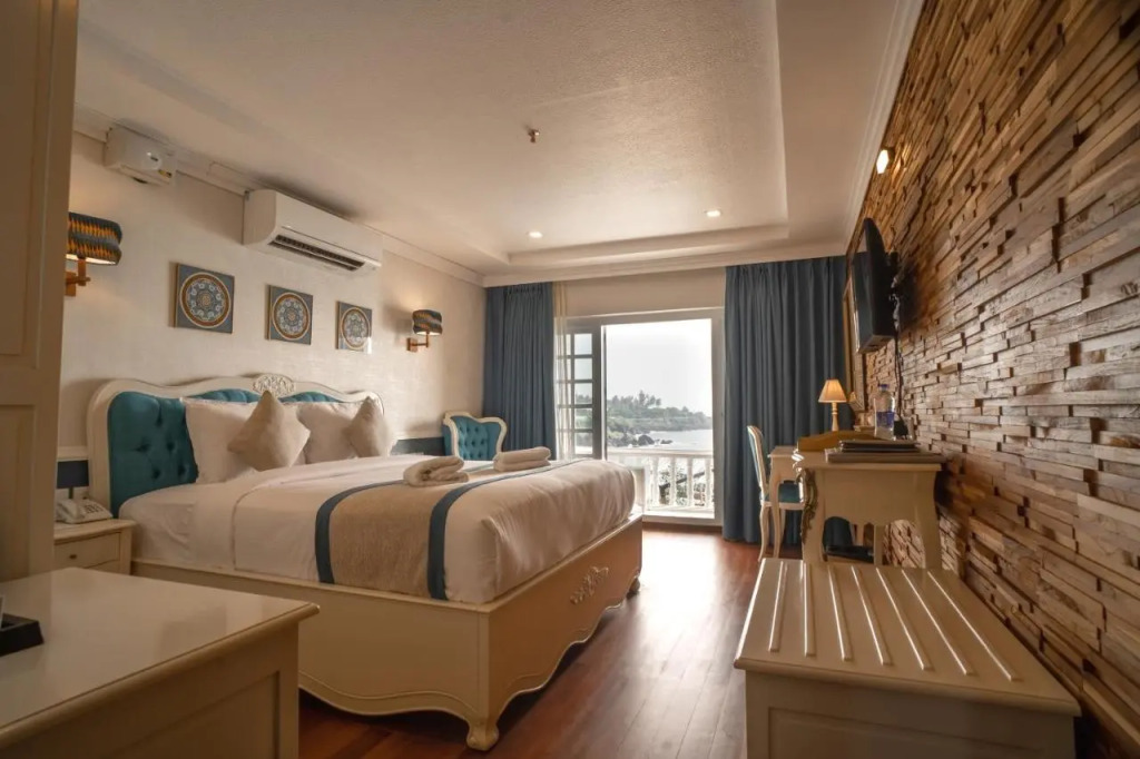 State Beach Resort And Spa