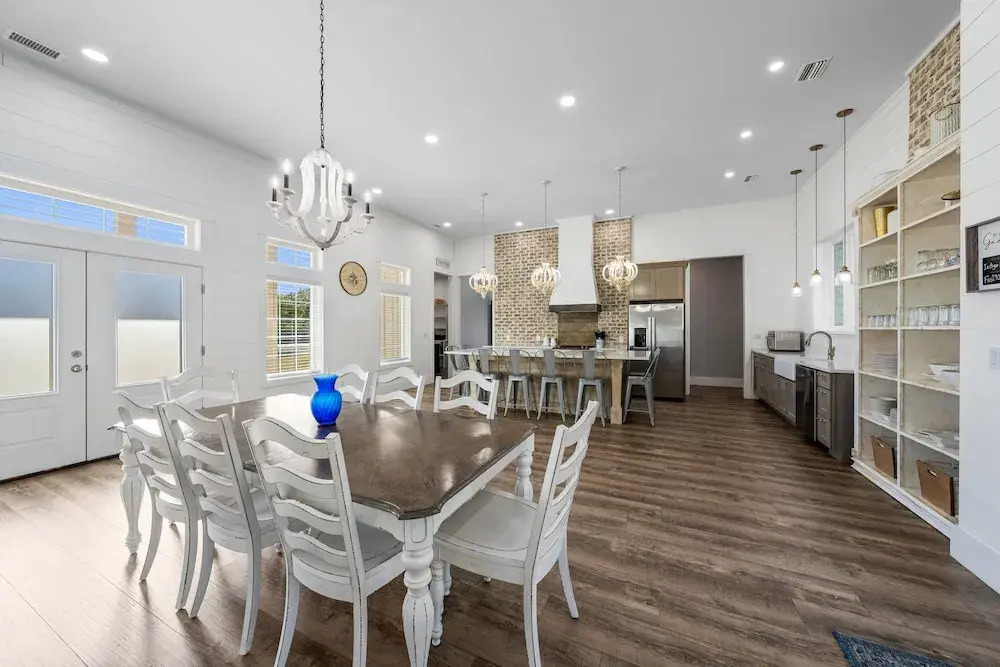 Large Lux Home,private Pool,spa,backyard, 6 Bdrms, Beach,wharf, OWA 15 Mins Away