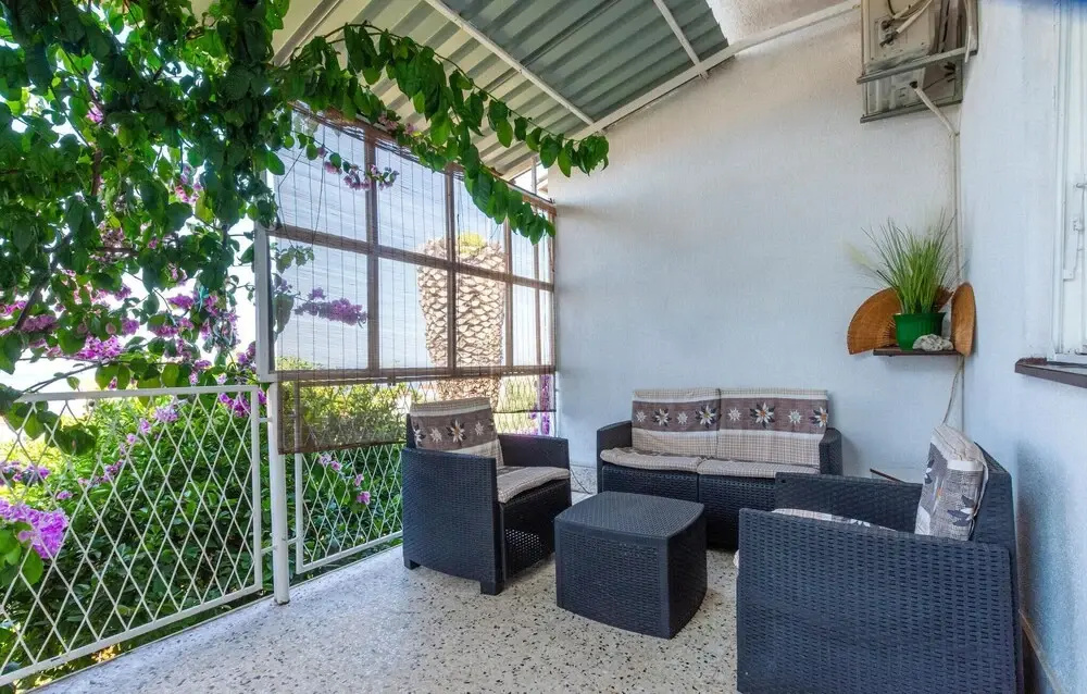 Stunning Apartment in Podstrana With 2 Bedrooms and Wifi