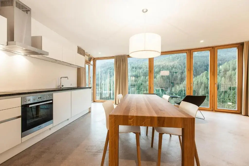 Hotel Arnica Scuol