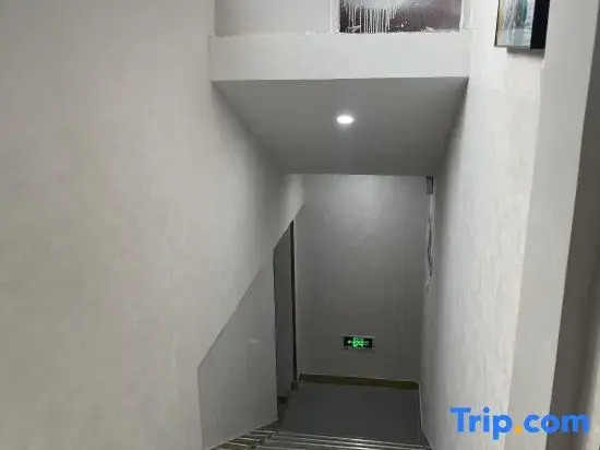 Jinling Hotel (Hualing Trade City Branch)