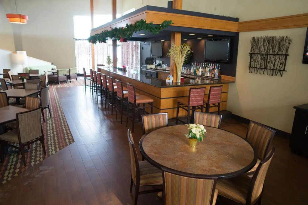 Lifestyle Inn Cedar Falls