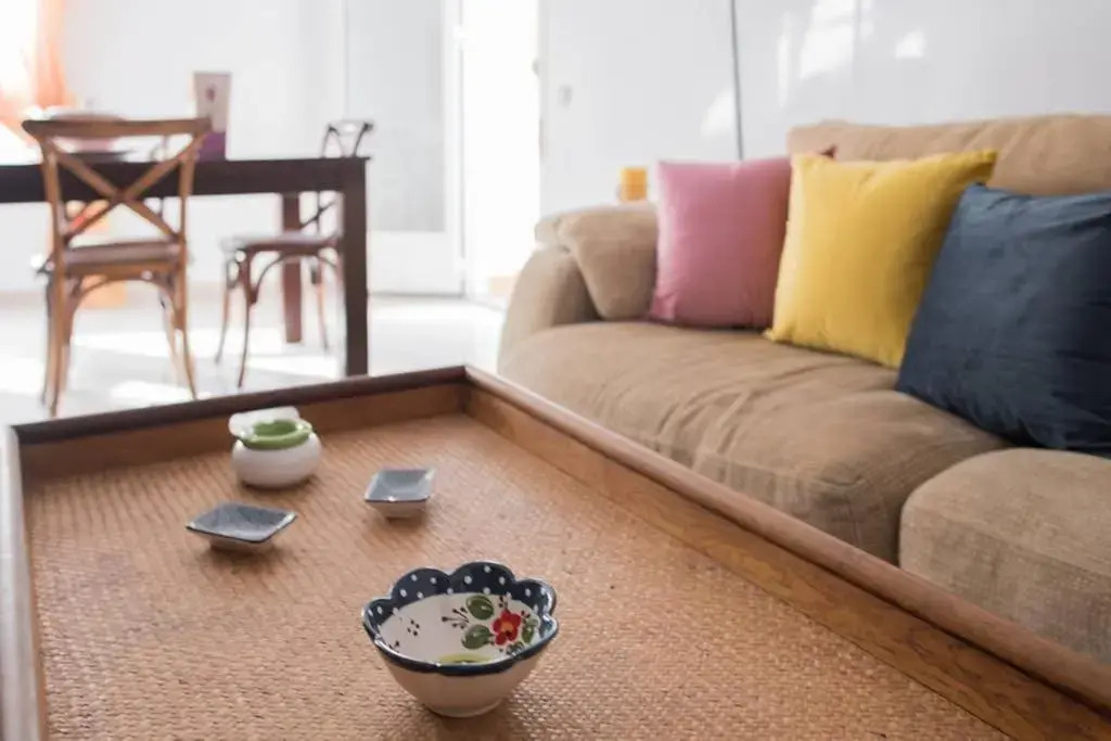 Amplio apartamento a 50m de la playa/Wide and cozy apartment 50m from the beach perfect for families