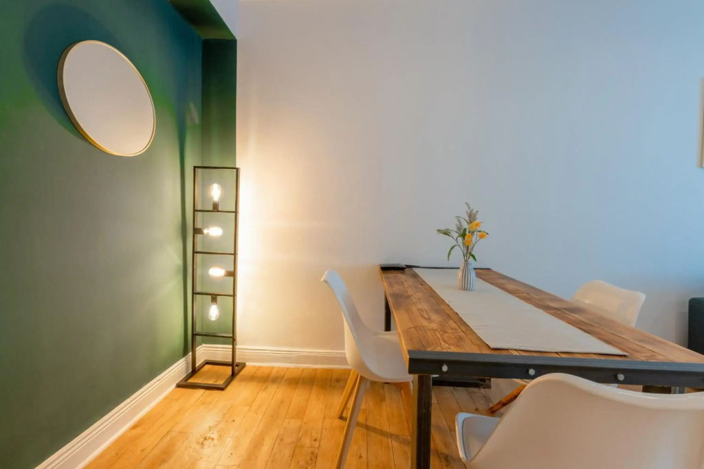 Stay Awesome - Industrial Apartment, Nähe Bahnhof Wilhelmshöhe und kostensloses Parken