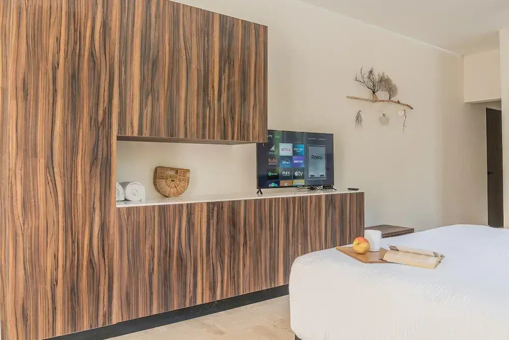 Lovely and Stylish Studio Rooftop Sky Bar Terrace Swimming Pool Close to the Beach