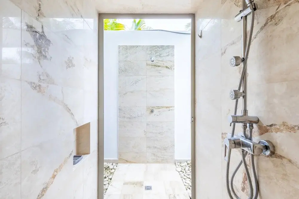 Villa Desiree 5BR Cocotal Luxury Villa Pool Maid