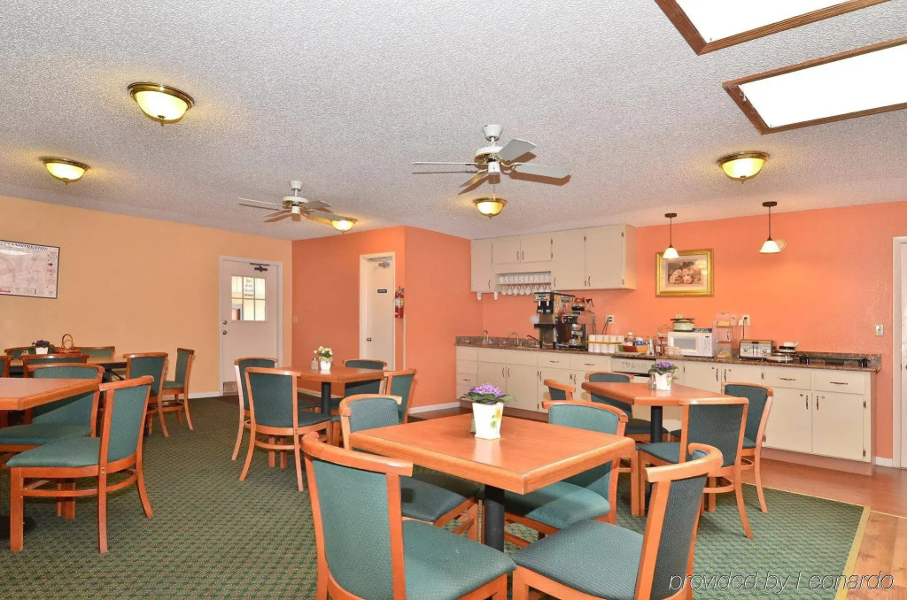 Quality Inn near Manatee Springs State Park
