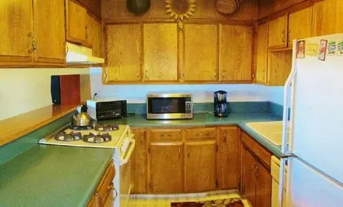 Waterfront Lakeview Ave Tahoe Condo Rental by RedAwning