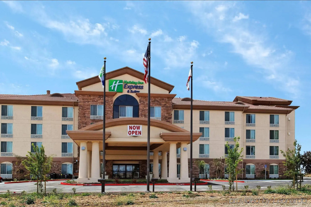 Holiday Inn Express Fresno Northwest - Herndon by IHG
