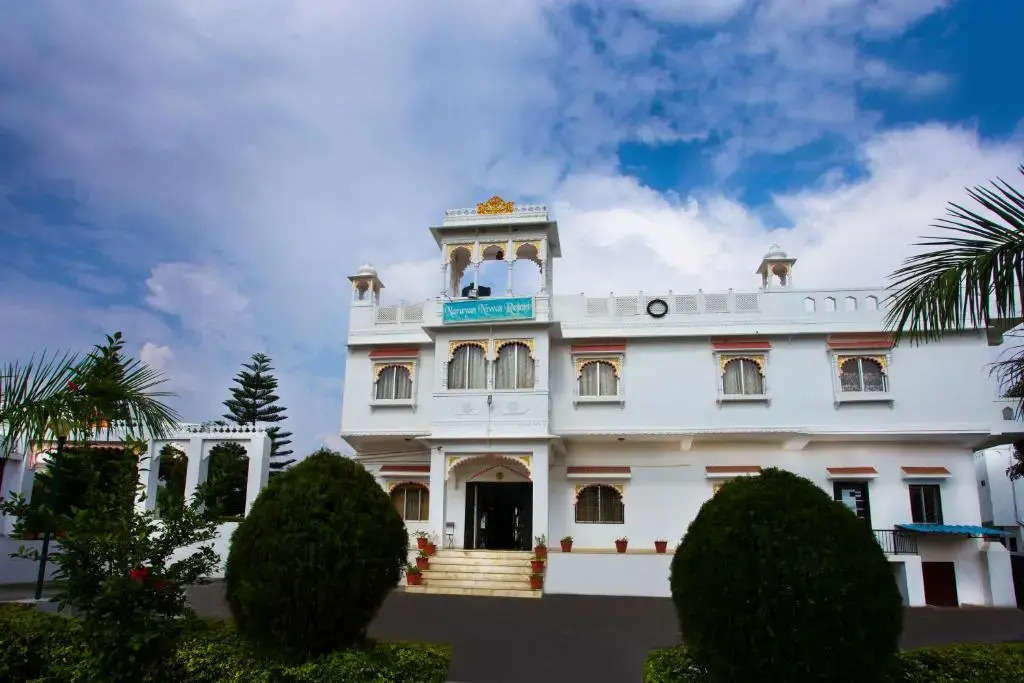 Narayan Niwas Resort