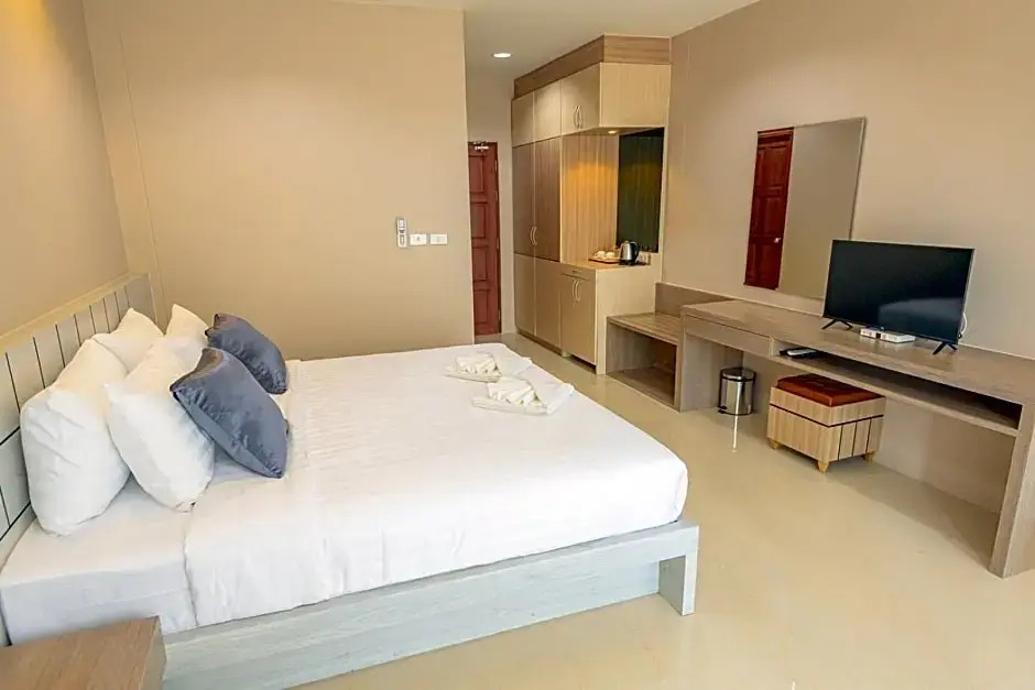 Avarin Resort