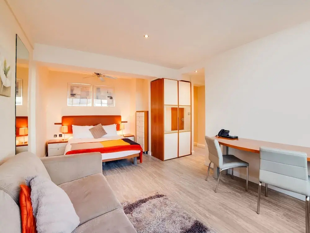 Lovely Studio in London with Sauna
