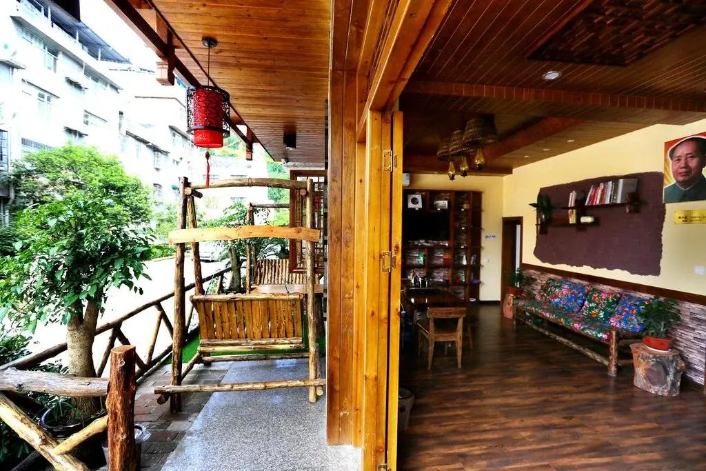 Zhangjiajie Yuanlaiju Inn
