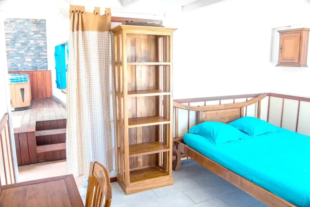 House with 2 Bedrooms in Saint-Pierre, with Wonderful Sea View, Furnished Terrace And Wifi