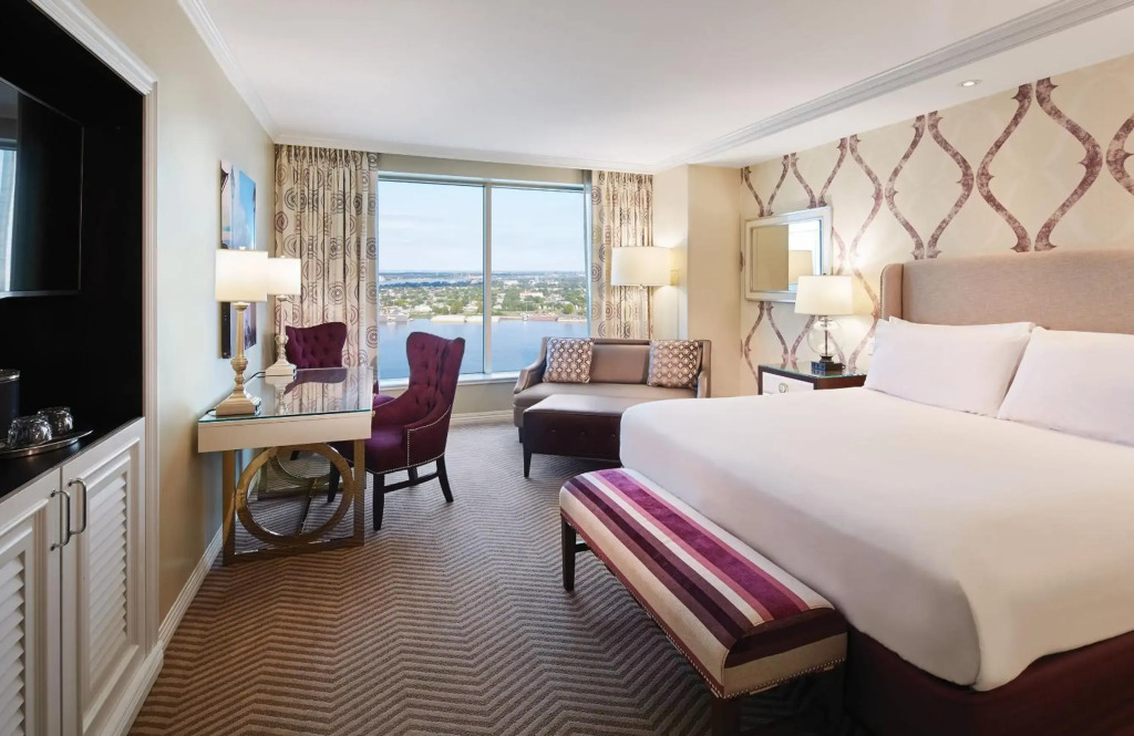 Harrahs New Orleans Hotel & Casino - A Caesars Rewards Destination